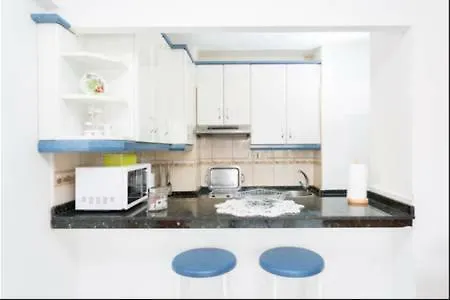 Apartamento A 30m. Playa De La Arena *